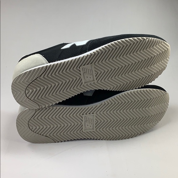 ๐ New Balance Classics Blck/White Sz 10.5 - Picture 9 of 11